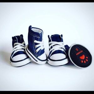 Pet Sneaker